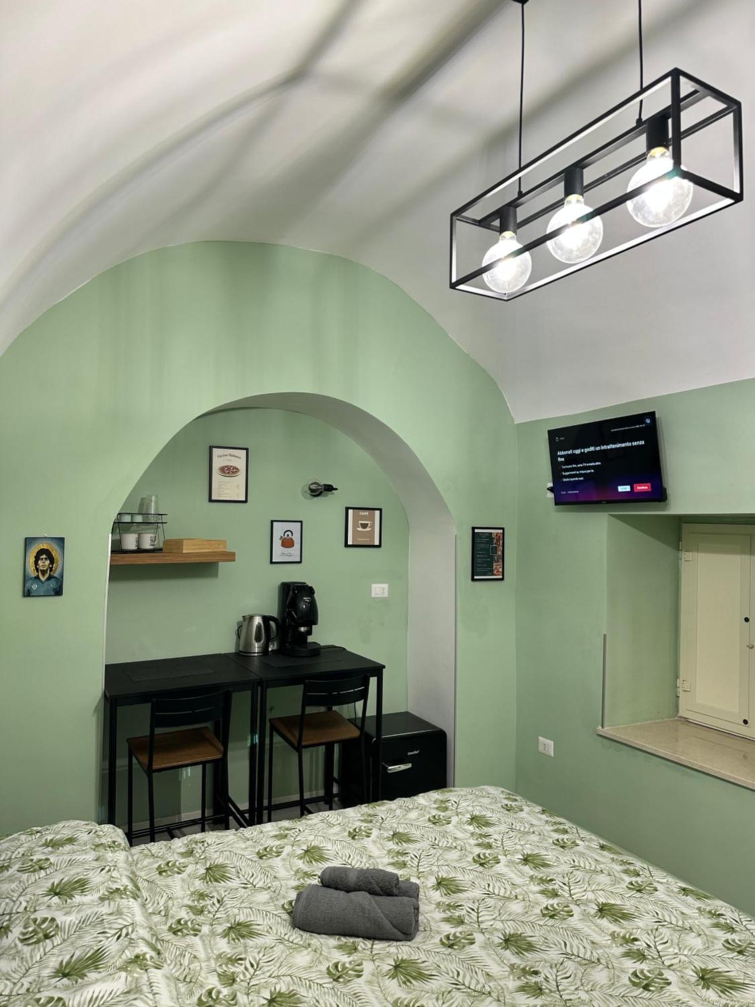 Casa Carmeli Bed and Breakfast Napoli Esterno foto