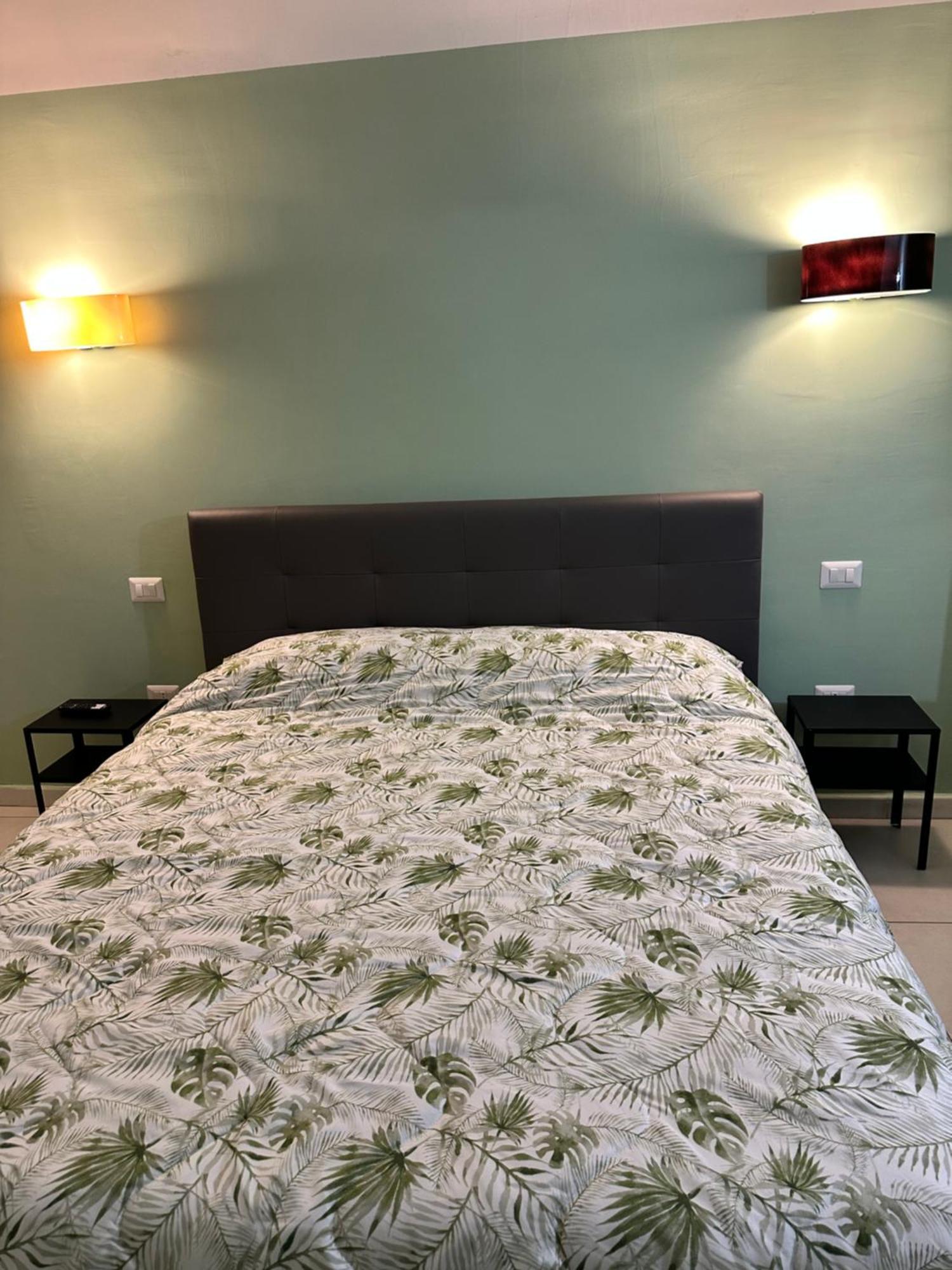 Casa Carmeli Bed and Breakfast Napoli Esterno foto