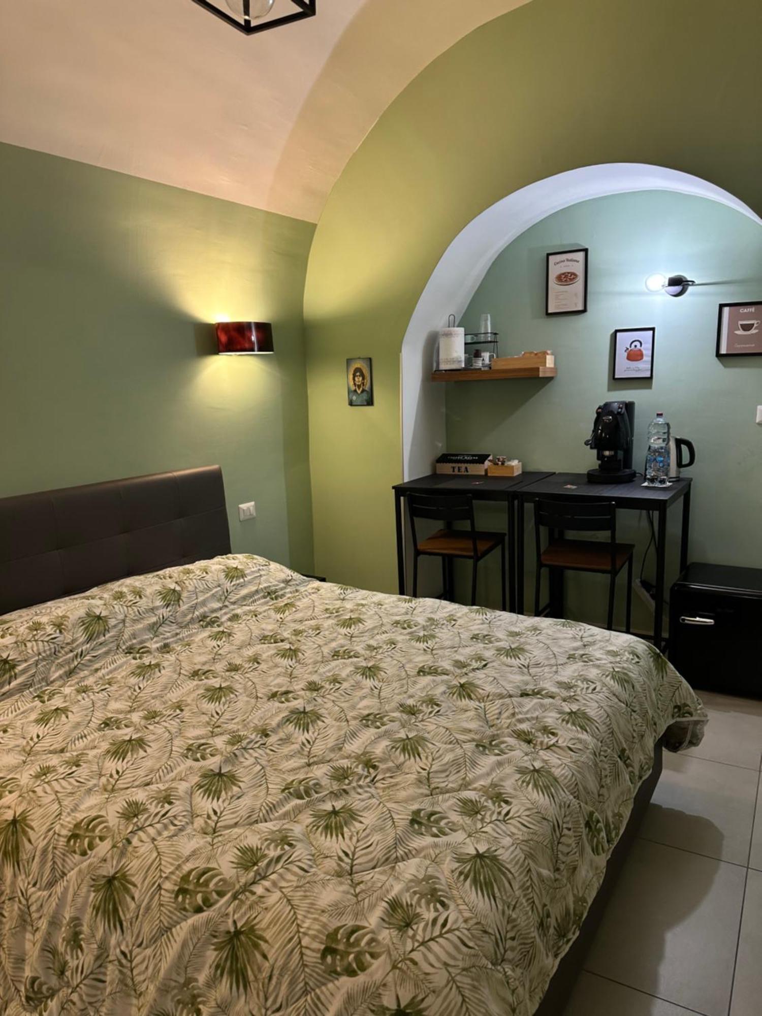 Casa Carmeli Bed and Breakfast Napoli Esterno foto