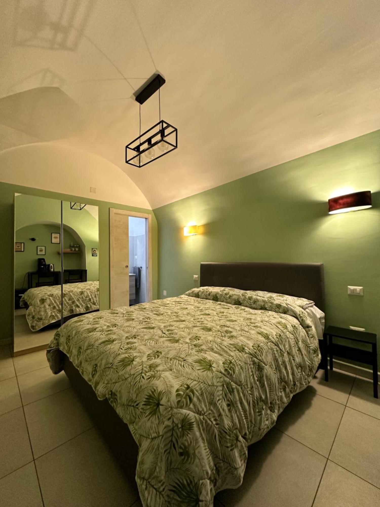 Casa Carmeli Bed and Breakfast Napoli Esterno foto
