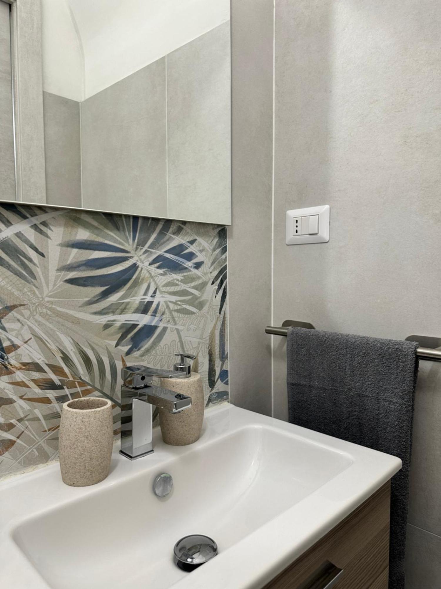 Casa Carmeli Bed and Breakfast Napoli Esterno foto
